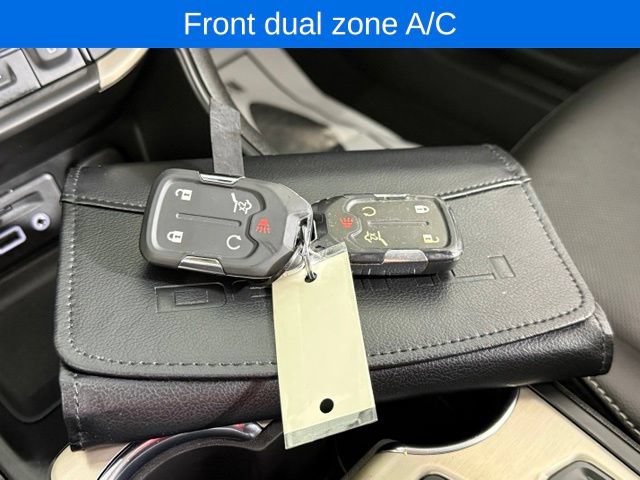 Used 2023 GMC Terrain Denali w/ Denali Premium Package AWD/4WD image 24