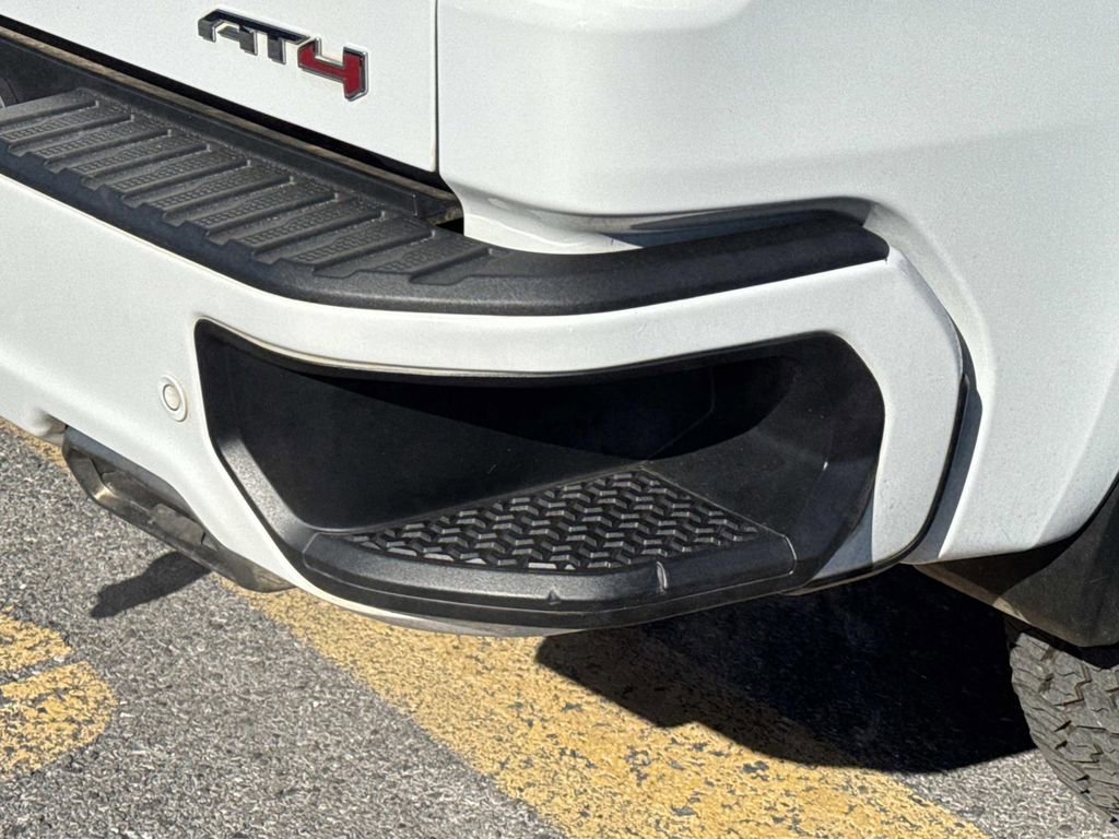 Used 2022 GMC Sierra 1500 AT4 w/ AT4 Premium Package image 8