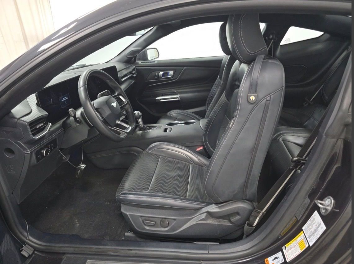 Used 2024 Ford Mustang GT Premium image 8