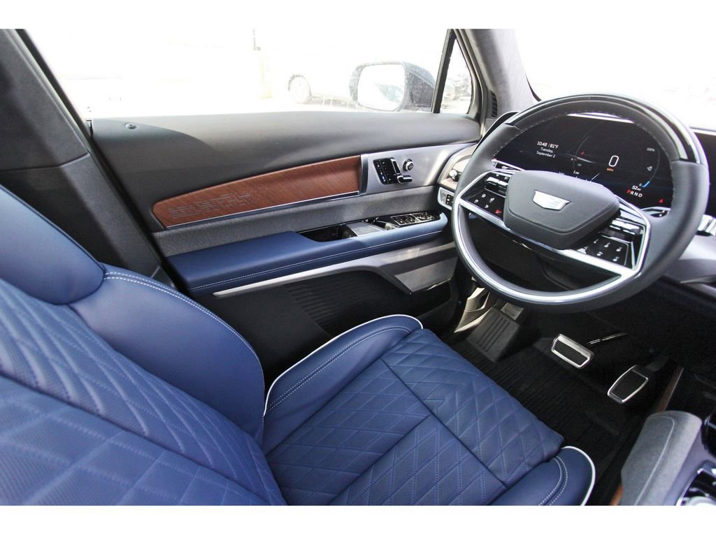 New 2026 Cadillac Vistiq Premium Luxury AWD/4WD image 8