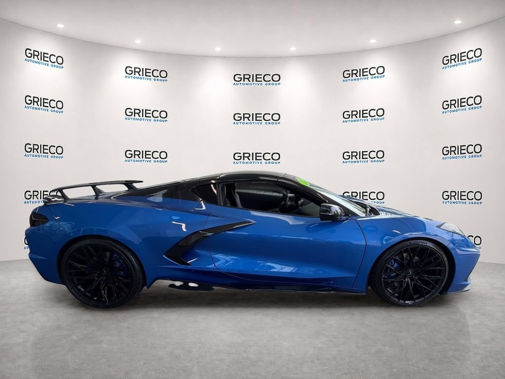 Certified 2021 Chevrolet Corvette Stingray Coupe w/ 1LT RWD image 4