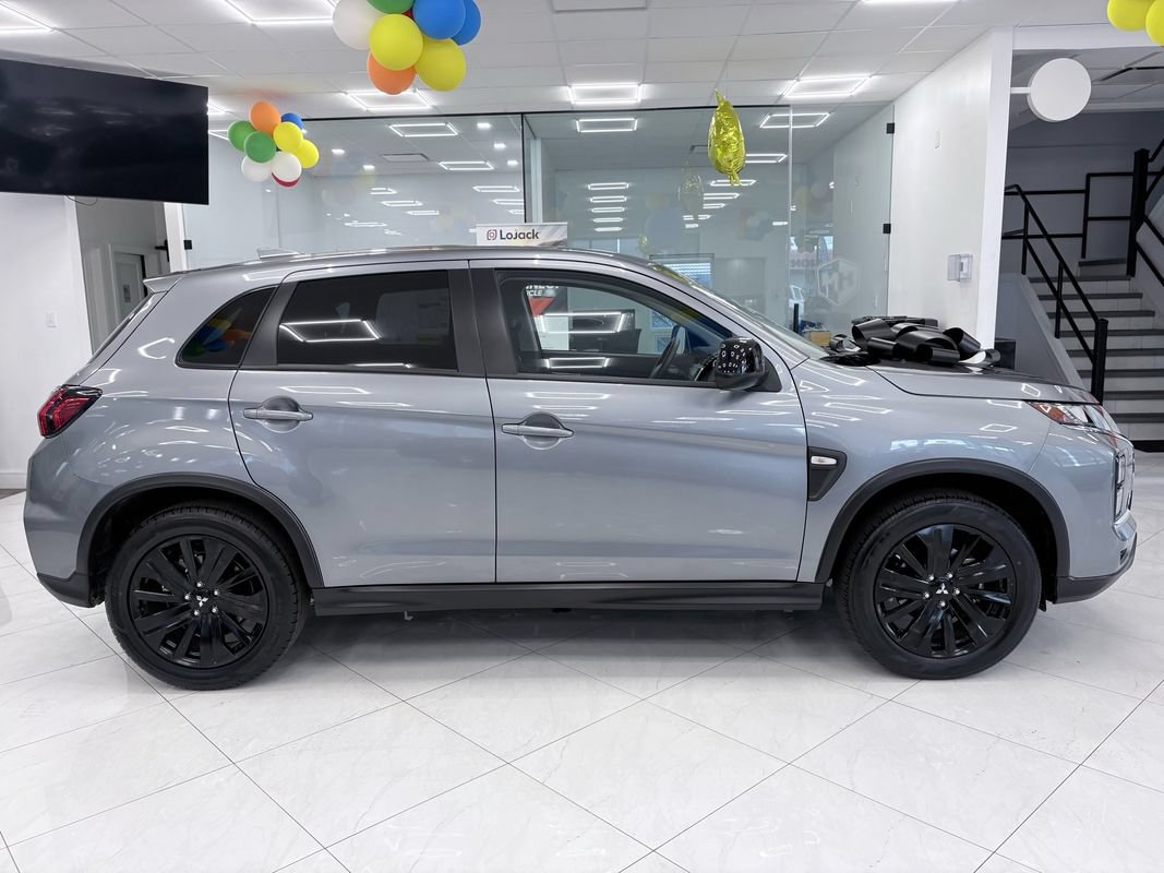 Used 2026 Mitsubishi Outlander Sport LE AWD/4WD image 5