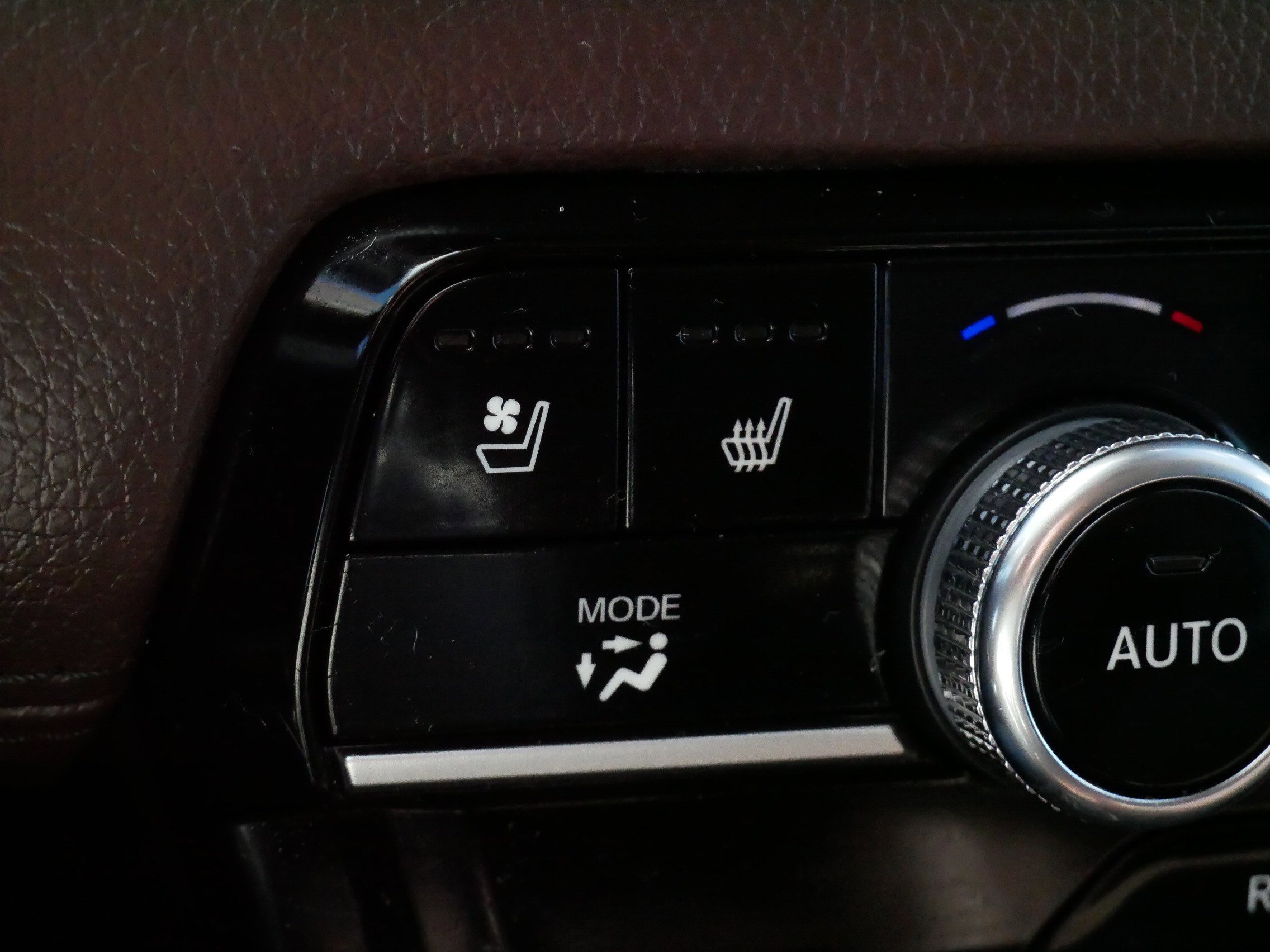 Certified 2024 Honda Pilot Elite image 31