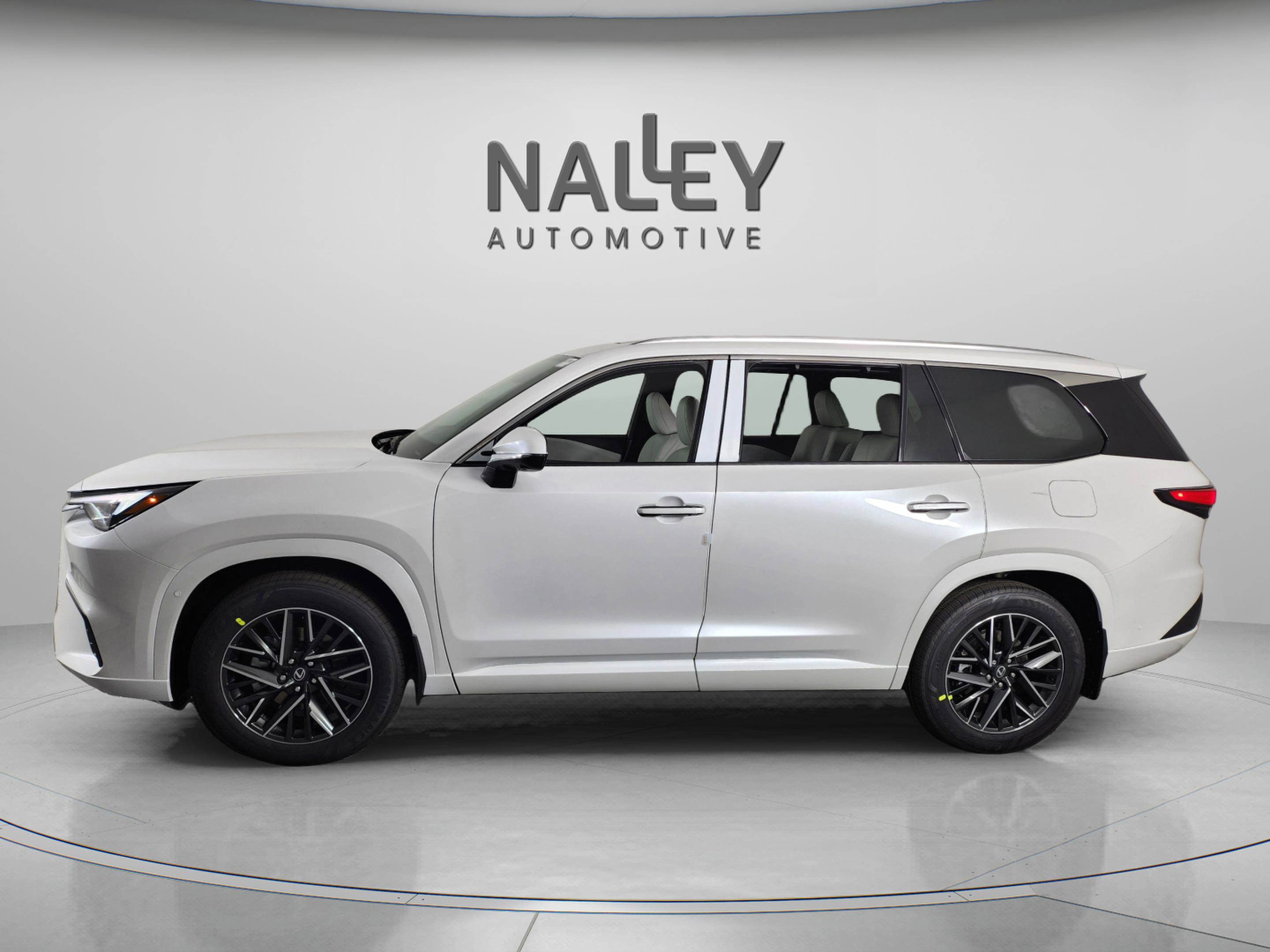 New 2026 Lexus TX 350 AWD image 2