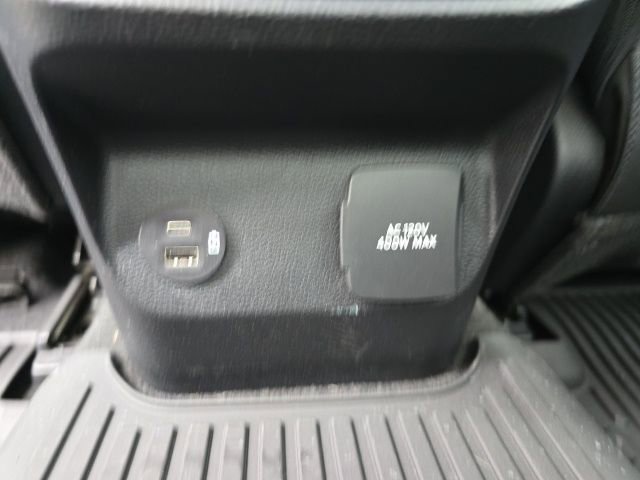 Used 2025 Ford Ranger Lariat w/ Chrome Accent Package image 21