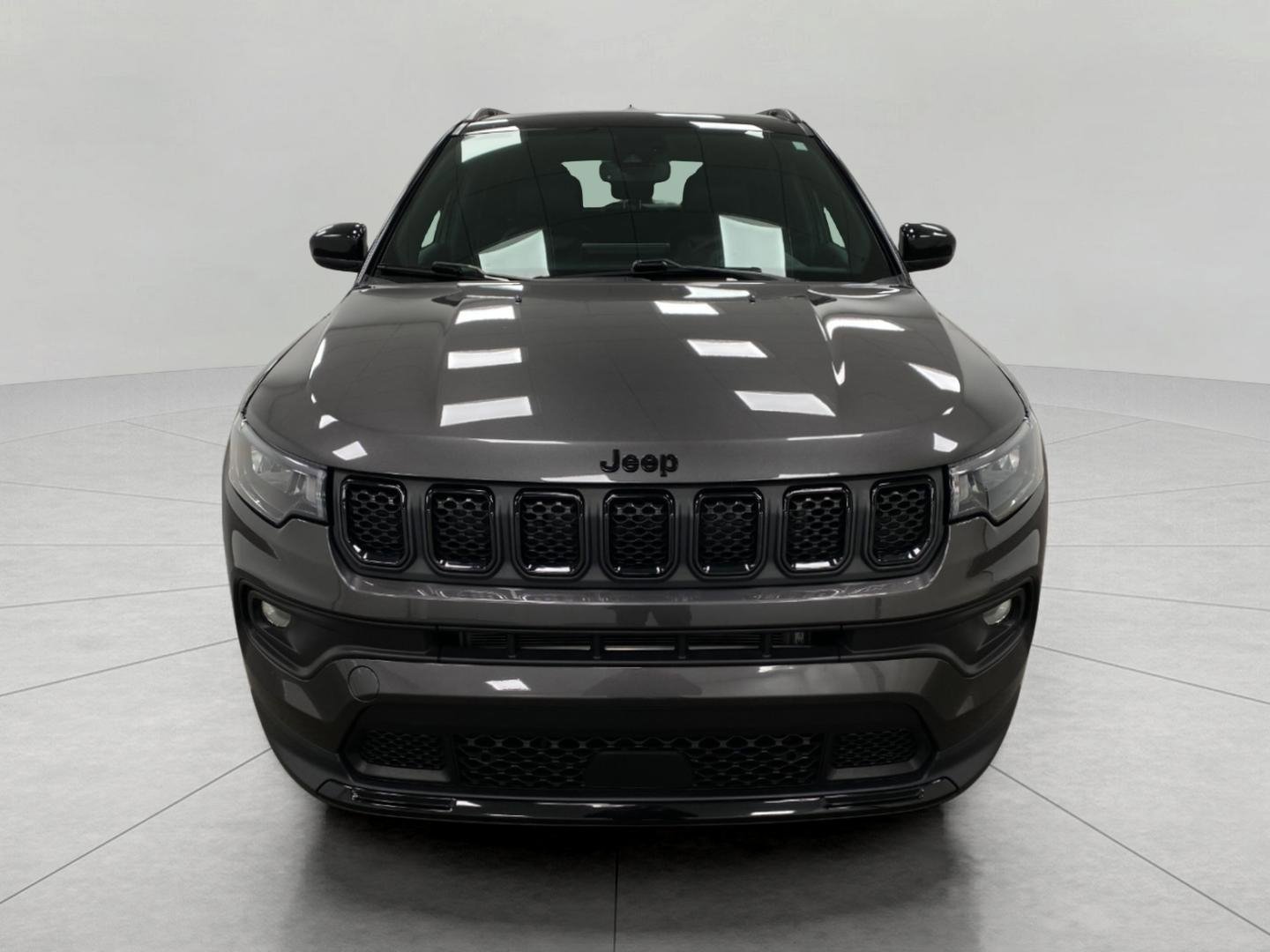 Used 2023 Jeep Compass Altitude w/ Convenience Group AWD/4WD image 11