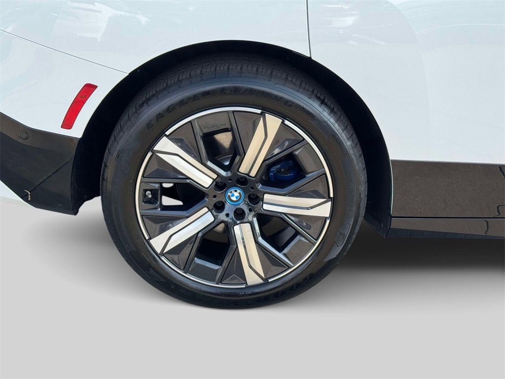 Certified 2025 BMW iX xDrive50 w/ Sport Package image 7