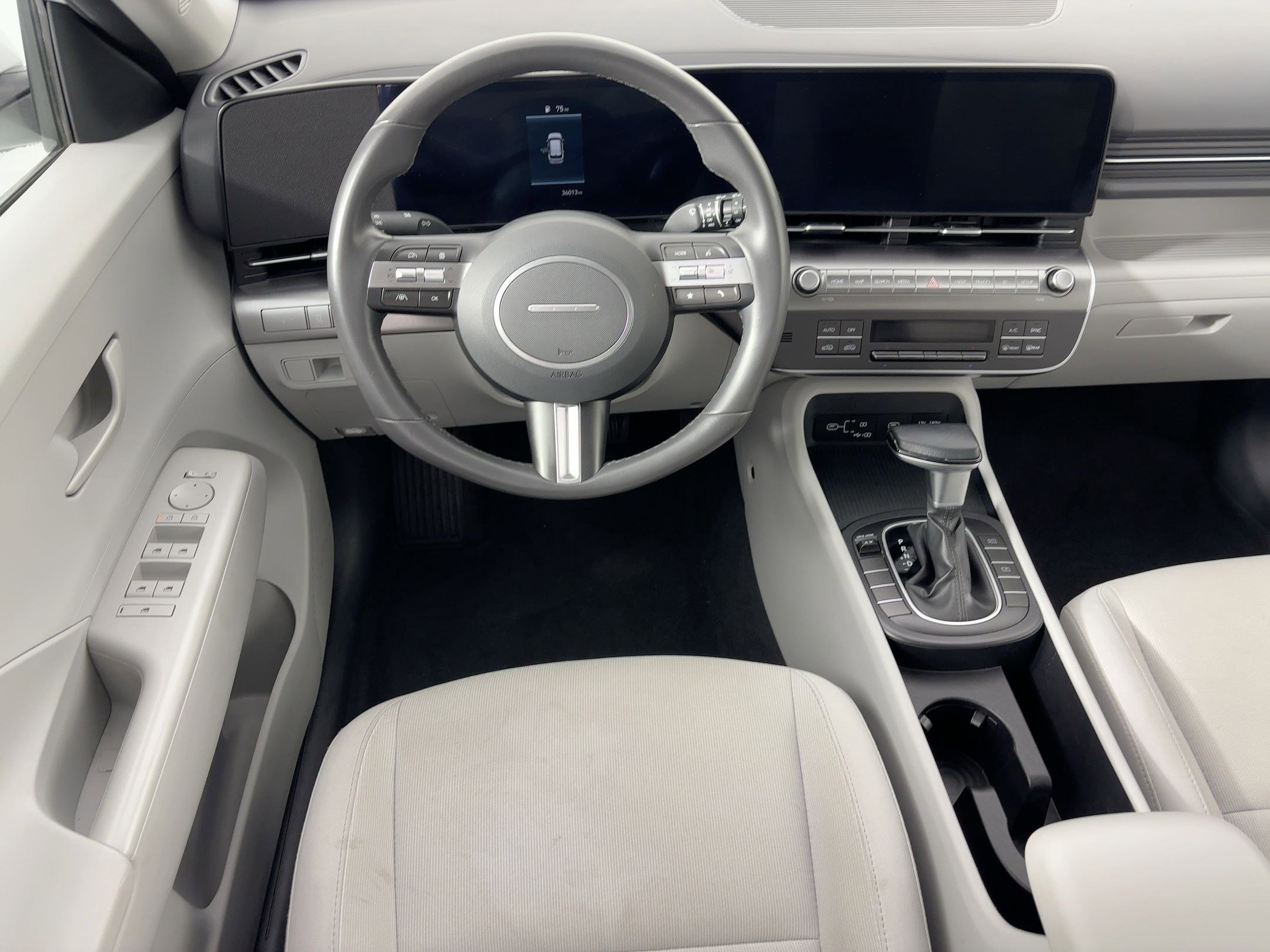 Used 2024 Hyundai Kona SEL image 25