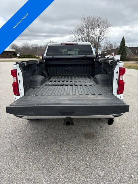 Used 2021 Chevrolet Silverado 3500 LT w/ Snow Plow Prep/Camper Package image 7