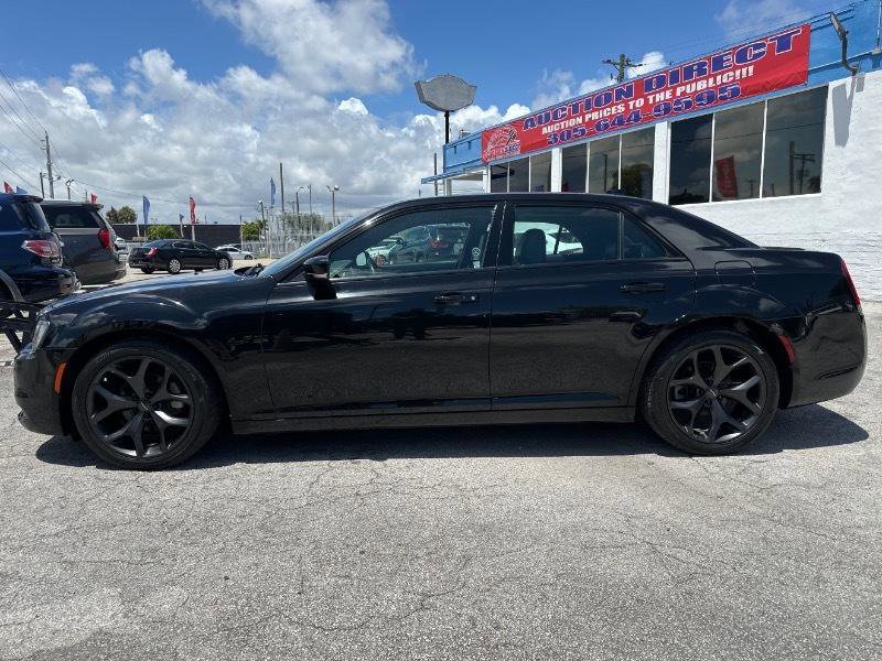 Used 2021 Chrysler 300 S image 2