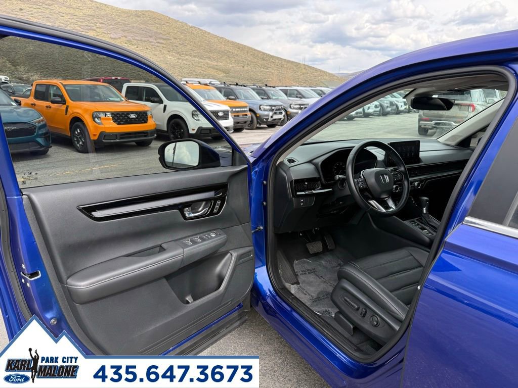 Used 2025 Honda CR-V EX-L image 11