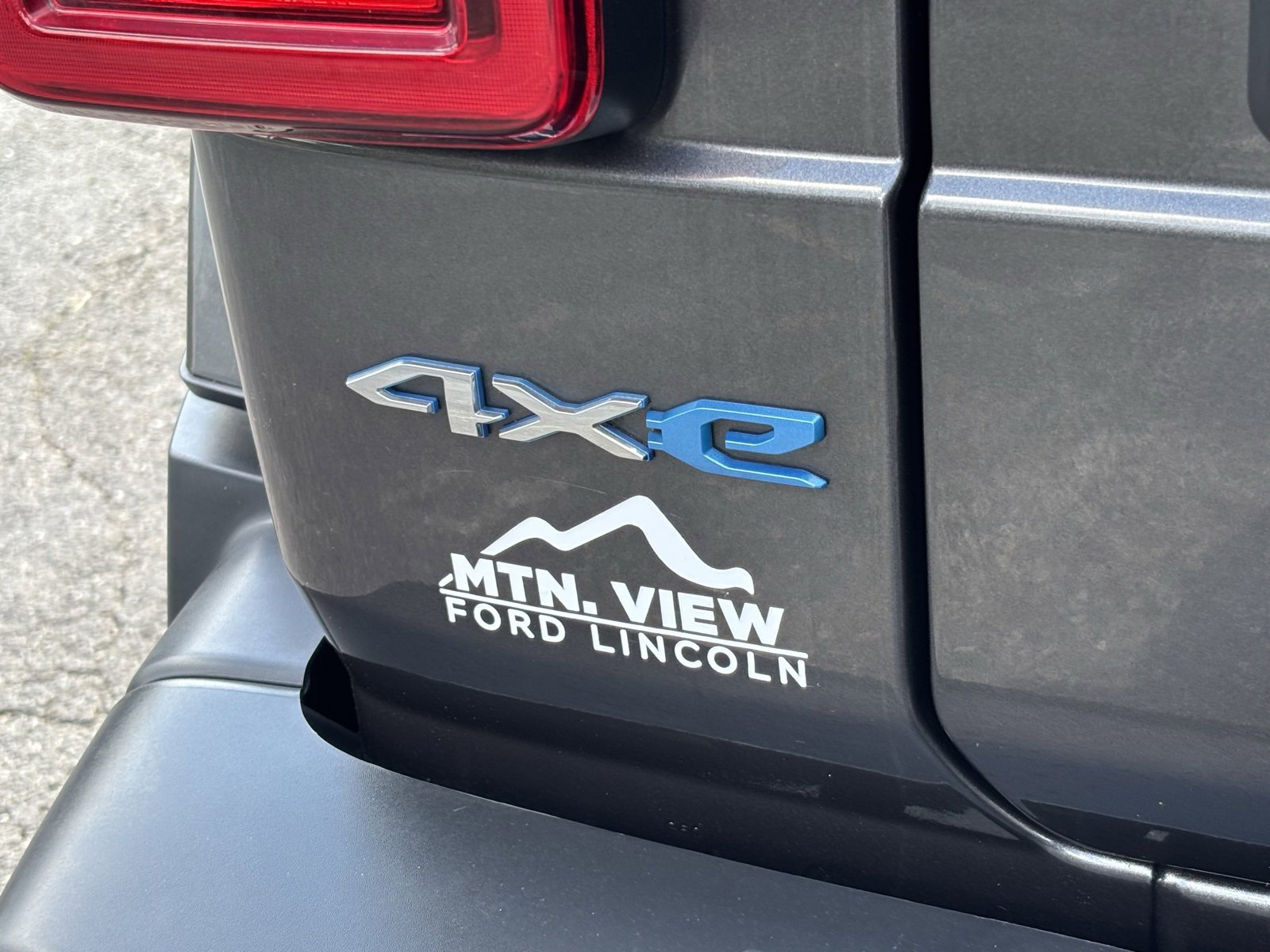 Used 2021 Jeep Wrangler Unlimited Sahara w/ Cold Weather Group image 14