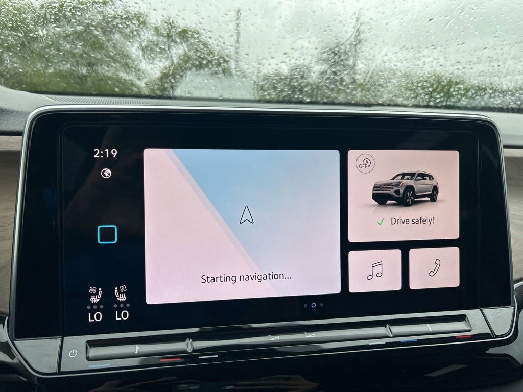 Used 2024 Volkswagen Atlas SE image 40