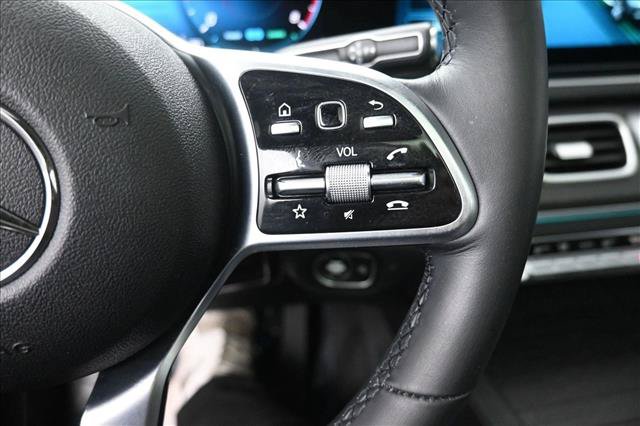 Used 2022 Mercedes-Benz GLS 450 4MATIC image 17