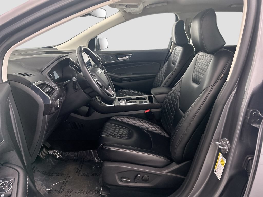 Used 2024 Ford Edge Titanium AWD/4WD image 17