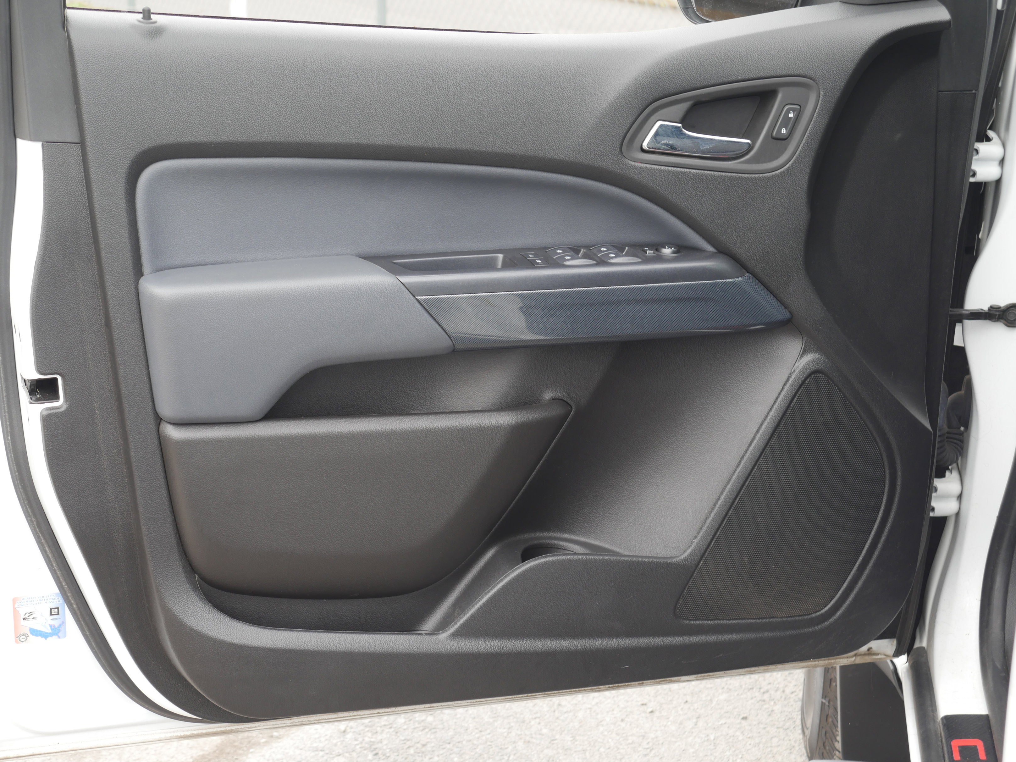 Used 2020 Chevrolet Colorado Z71 image 38