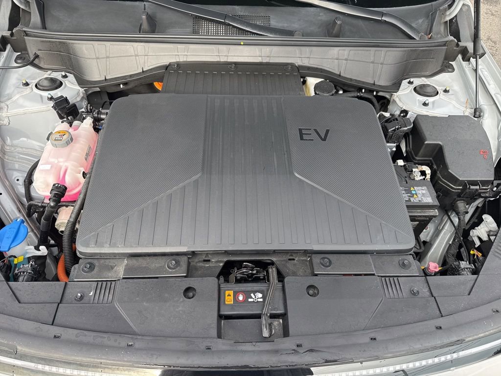 Certified 2024 Hyundai Kona SE image 19