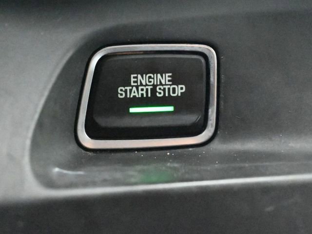 Used 2020 Chevrolet Camaro LT RWD image 26