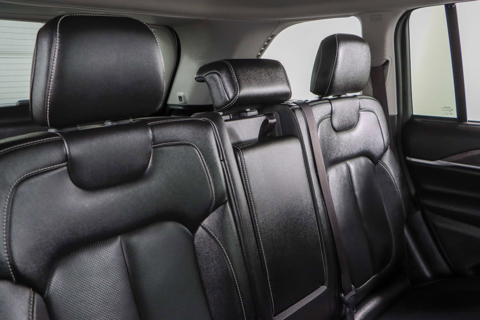 Used 2023 Jeep Grand Cherokee Limited w/ Luxury Tech Group II image 28