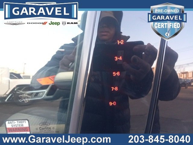 Used 2019 Ford Escape SE image 32