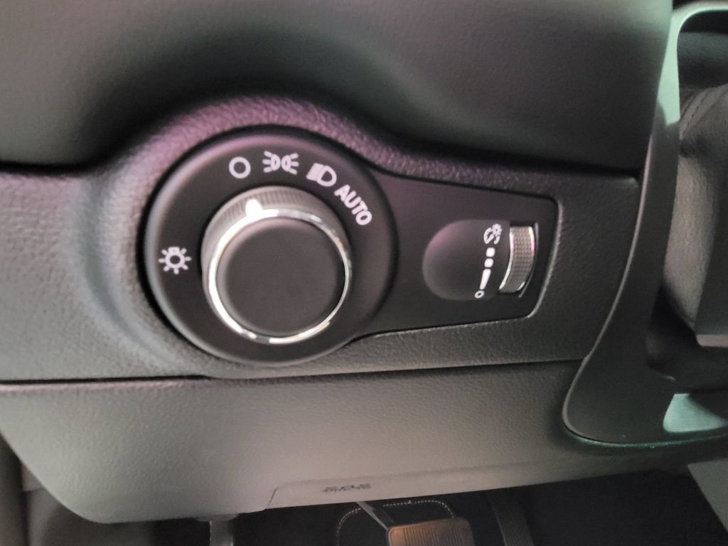 New 2026 Dodge Durango SRT Hellcat w/ 3rd Row Seating Group AWD/4WD image 12