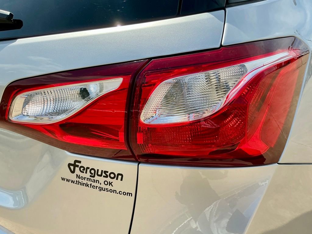 Used 2021 Chevrolet Equinox LT FWD image 16