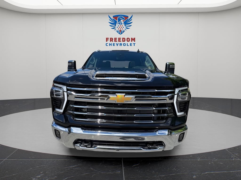 New 2026 Chevrolet Silverado 2500 LTZ w/ LTZ Premium Package AWD/4WD image 10