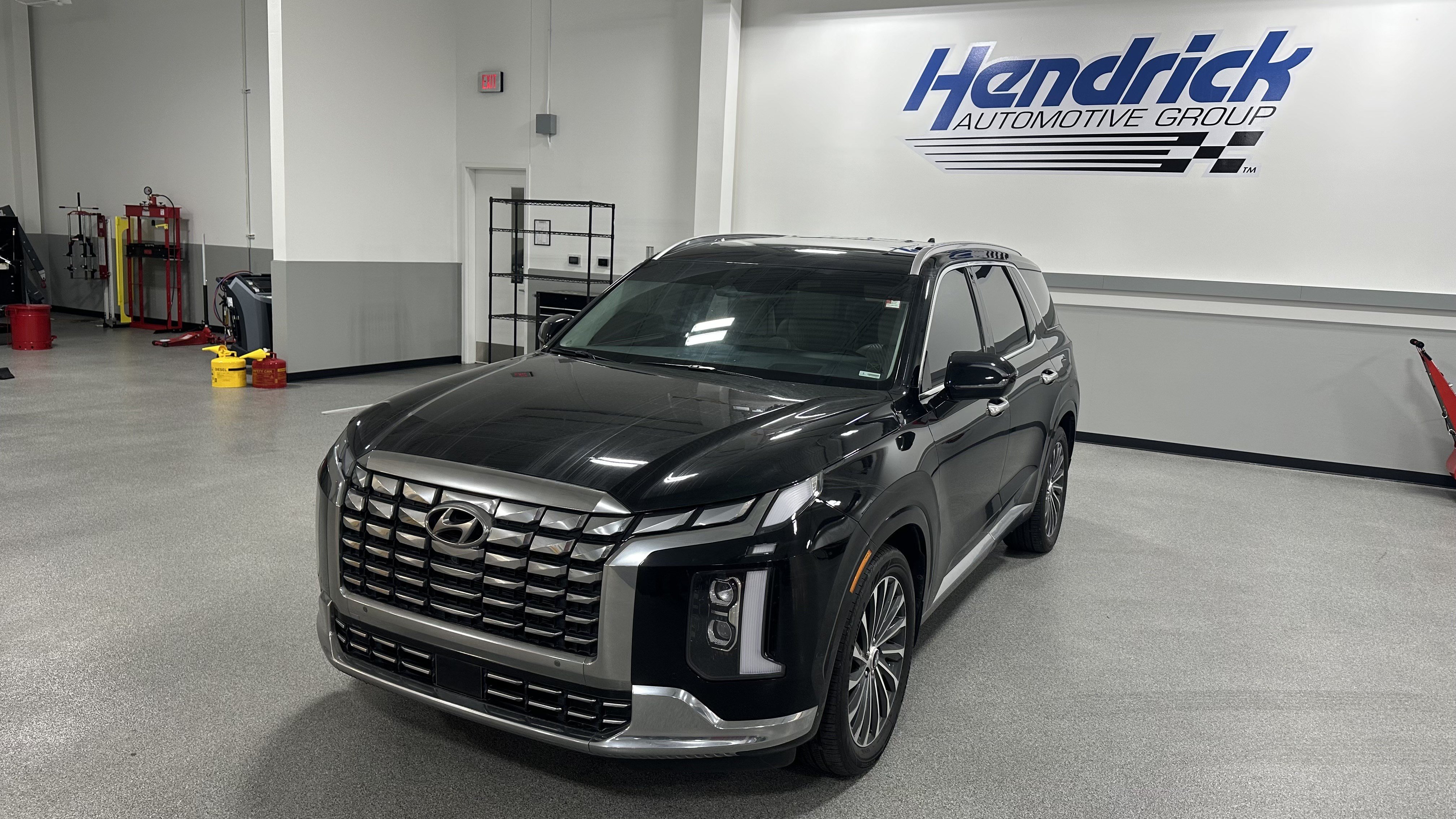 Used 2023 Hyundai Palisade Calligraphy AWD/4WD image 5
