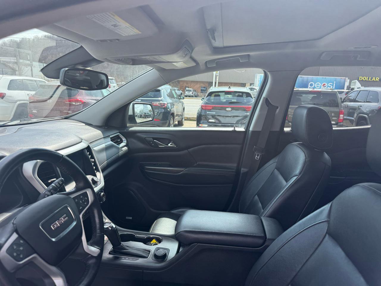 Used 2017 GMC Acadia SLT AWD/4WD image 17