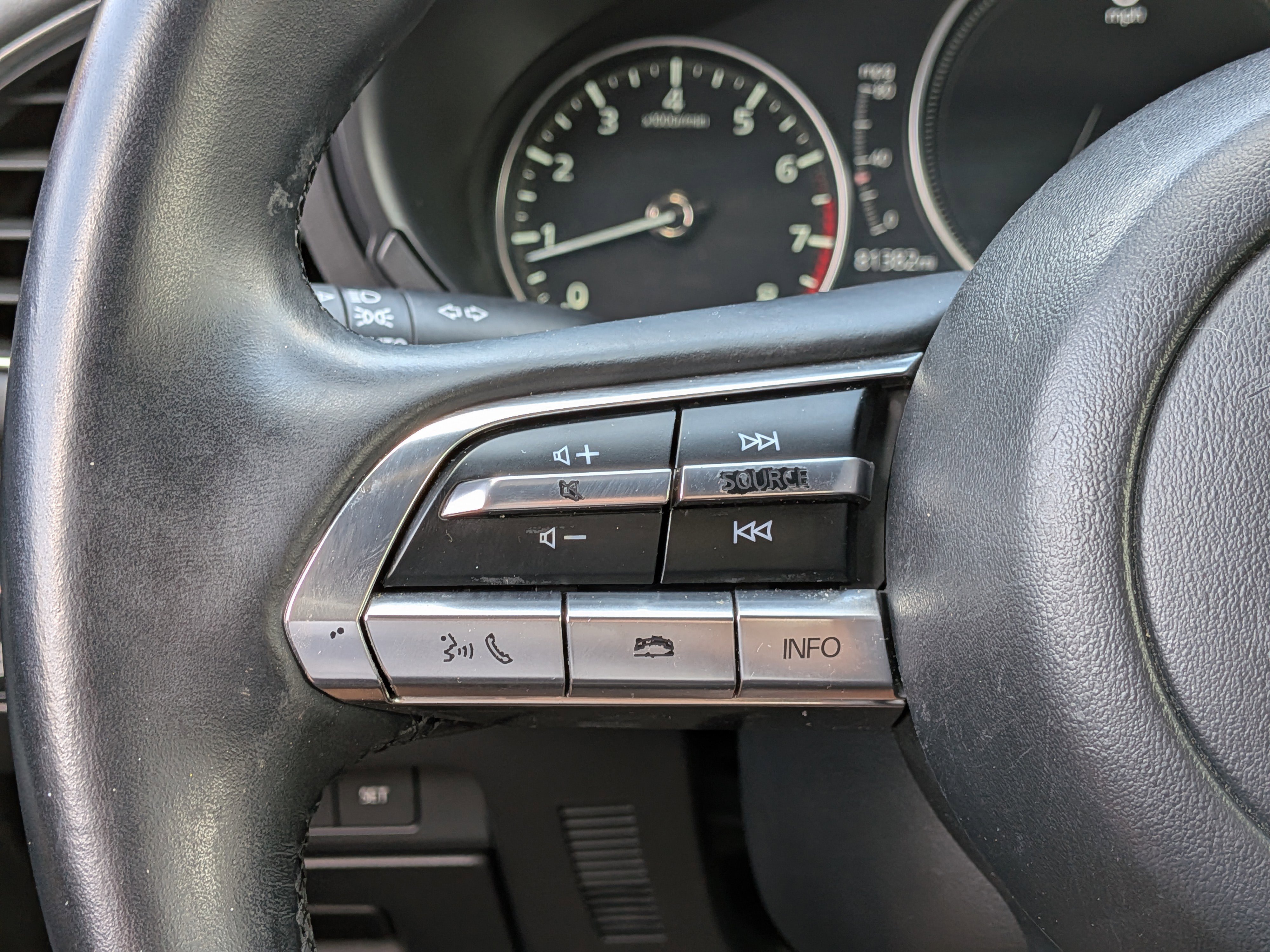 Used 2019 MAZDA MAZDA3 Hatchback w/ Preferred Package image 23