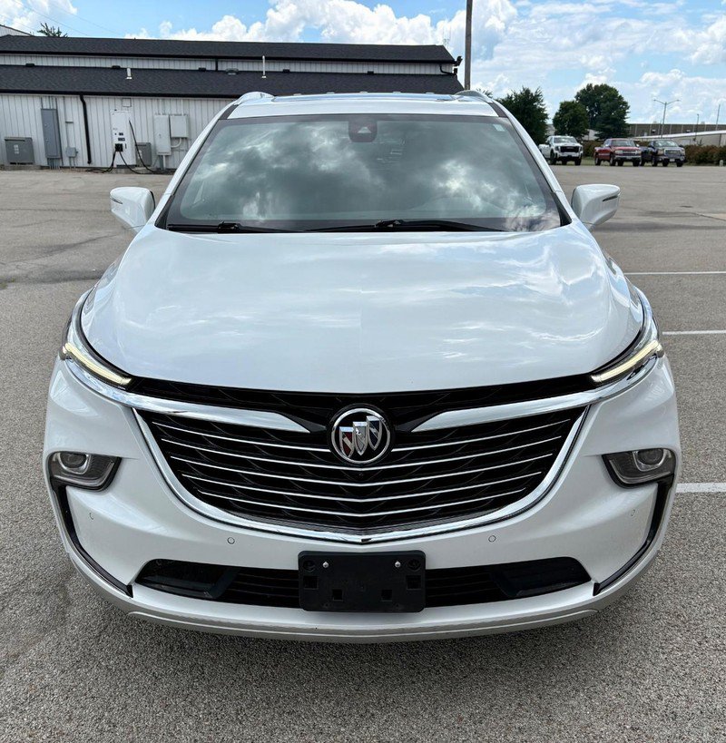 Used 2022 Buick Enclave Essence w/ Experience Buick Package FWD image 9