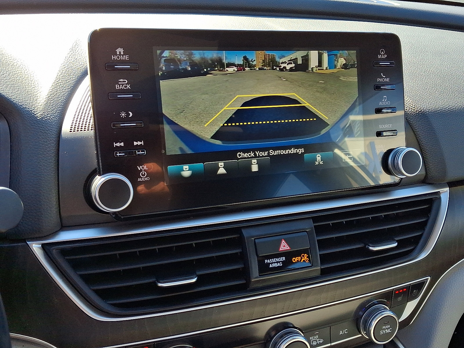 Used 2020 Honda Accord Touring image 17