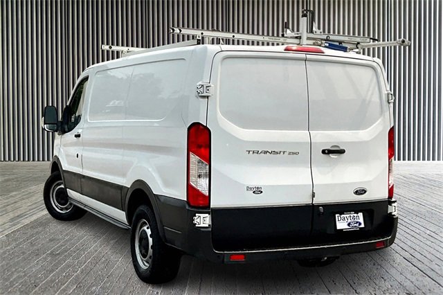 Used 2018 Ford Transit 250 130 Low Roof image 12
