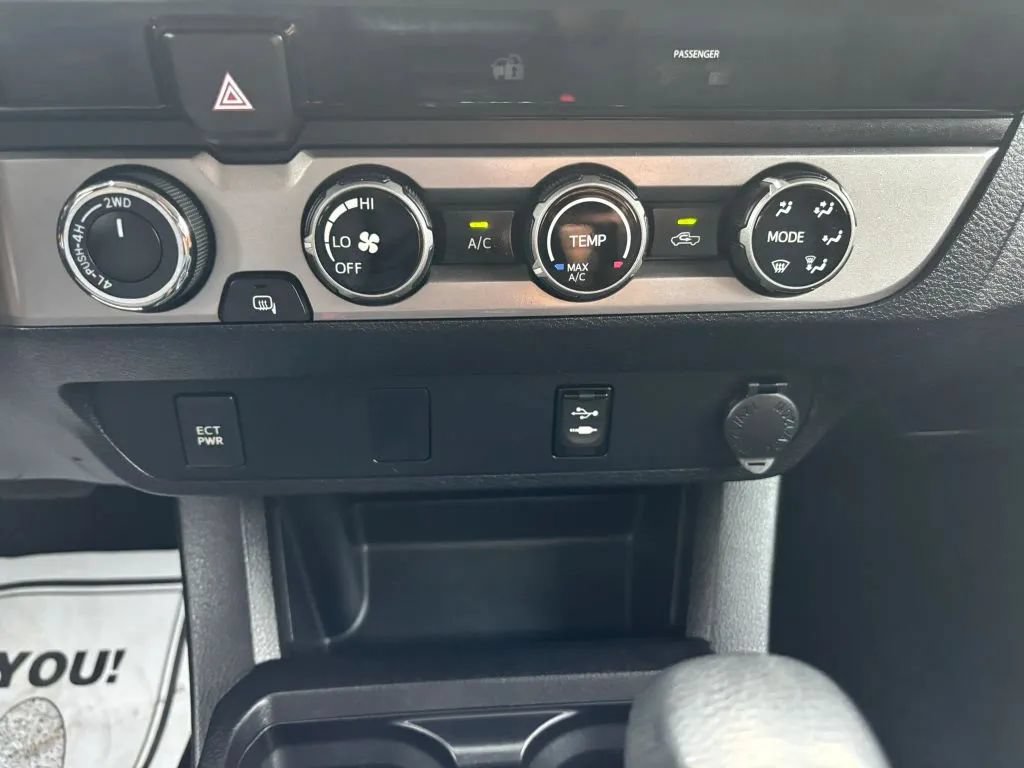Used 2016 Toyota Tacoma SR5 w/ SR5 Appearance Package (SN) AWD/4WD image 22