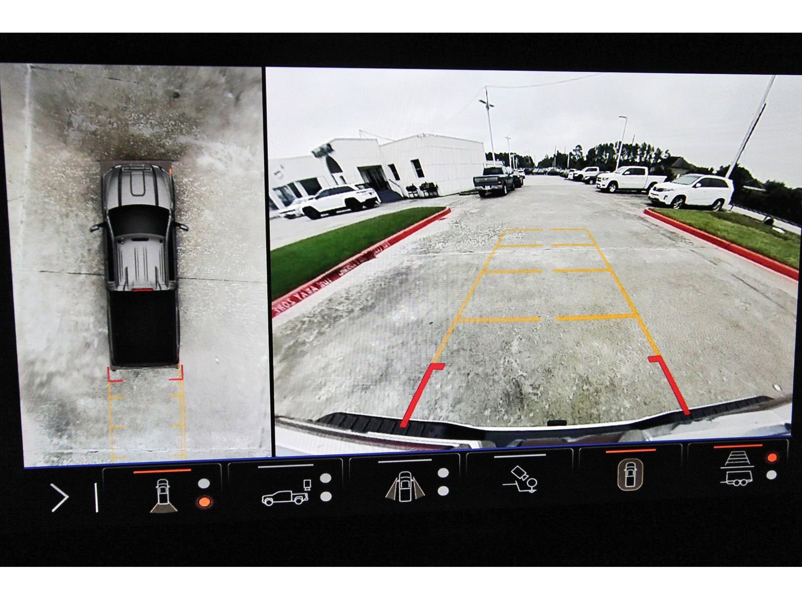 Used 2024 GMC Sierra 2500 AT4 w/ Max Trailering Package image 26