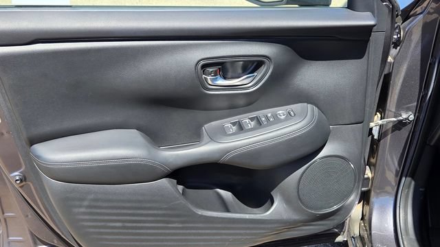 Used 2024 Honda HR-V EX-L image 15