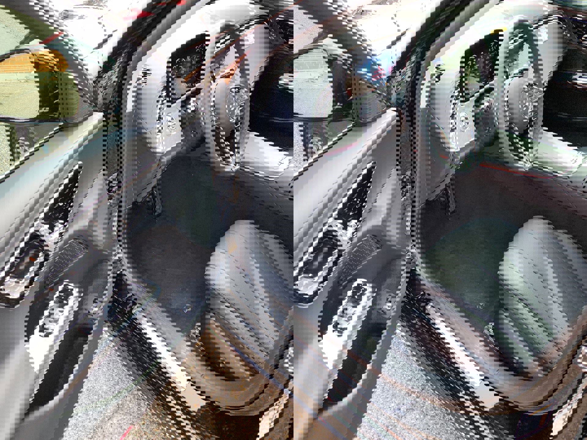 New 2025 Mercedes-Benz E 350 4MATIC Sedan image 15