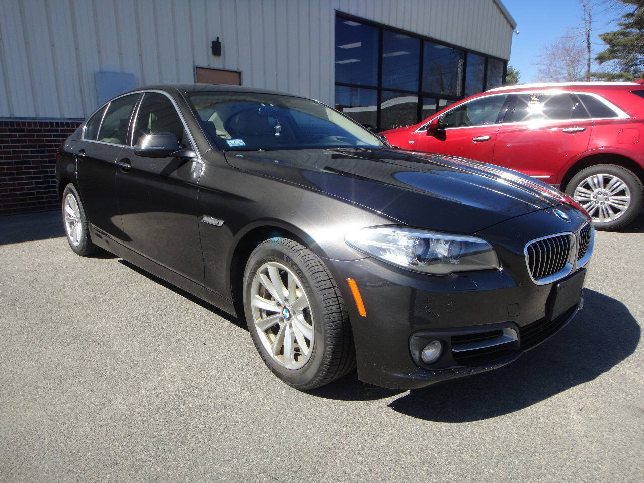 Used 2015 BMW 528i xDrive Sedan AWD/4WD image 3