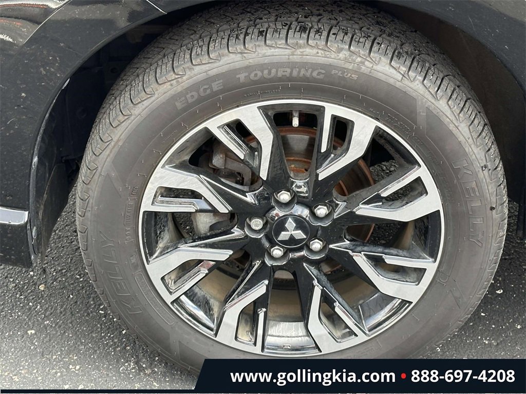 Used 2018 Mitsubishi Outlander SEL image 7