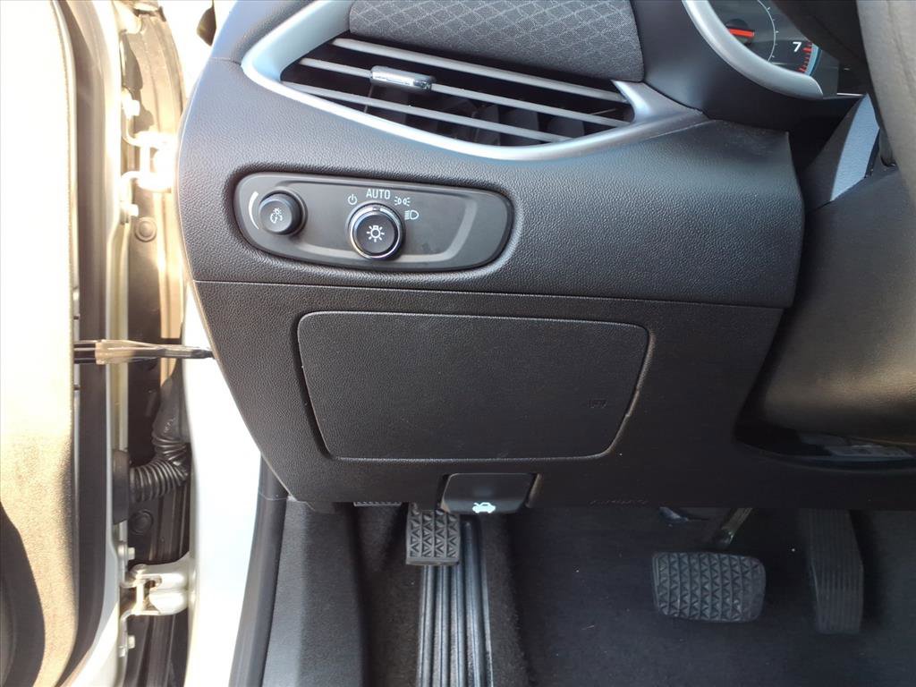 Used 2021 Chevrolet Malibu LS image 17