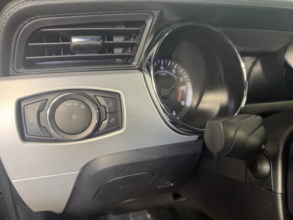 Used 2015 Ford Mustang GT Premium RWD image 18