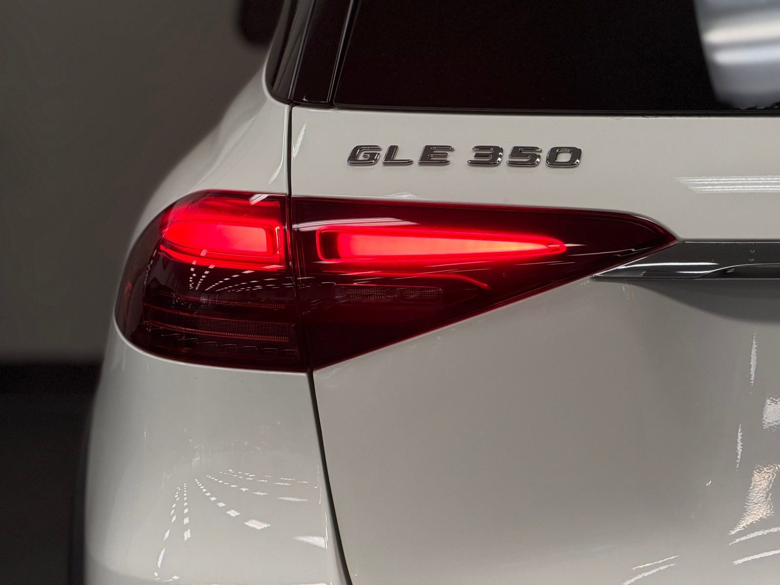 Certified 2025 Mercedes-Benz GLE 350 4MATIC image 13