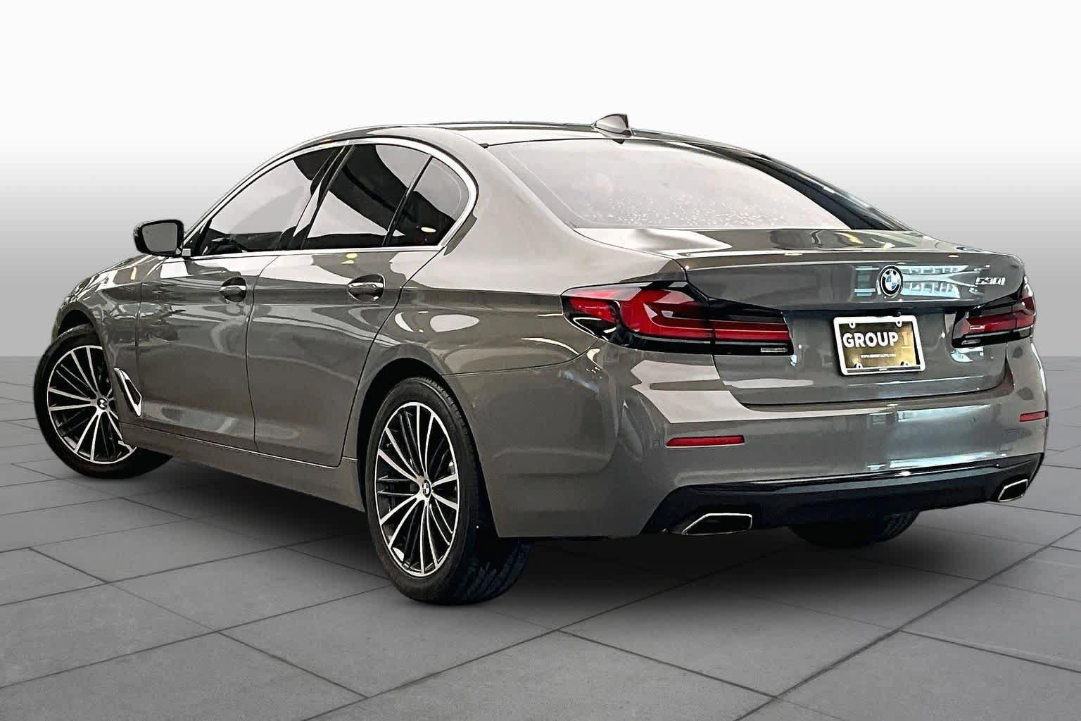 Used 2021 BMW 530i w/ Premium Package RWD image 11
