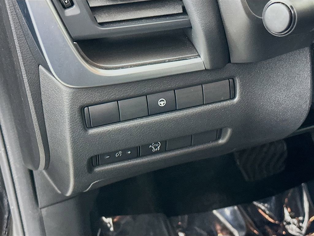 Certified 2023 Nissan Rogue SV image 16