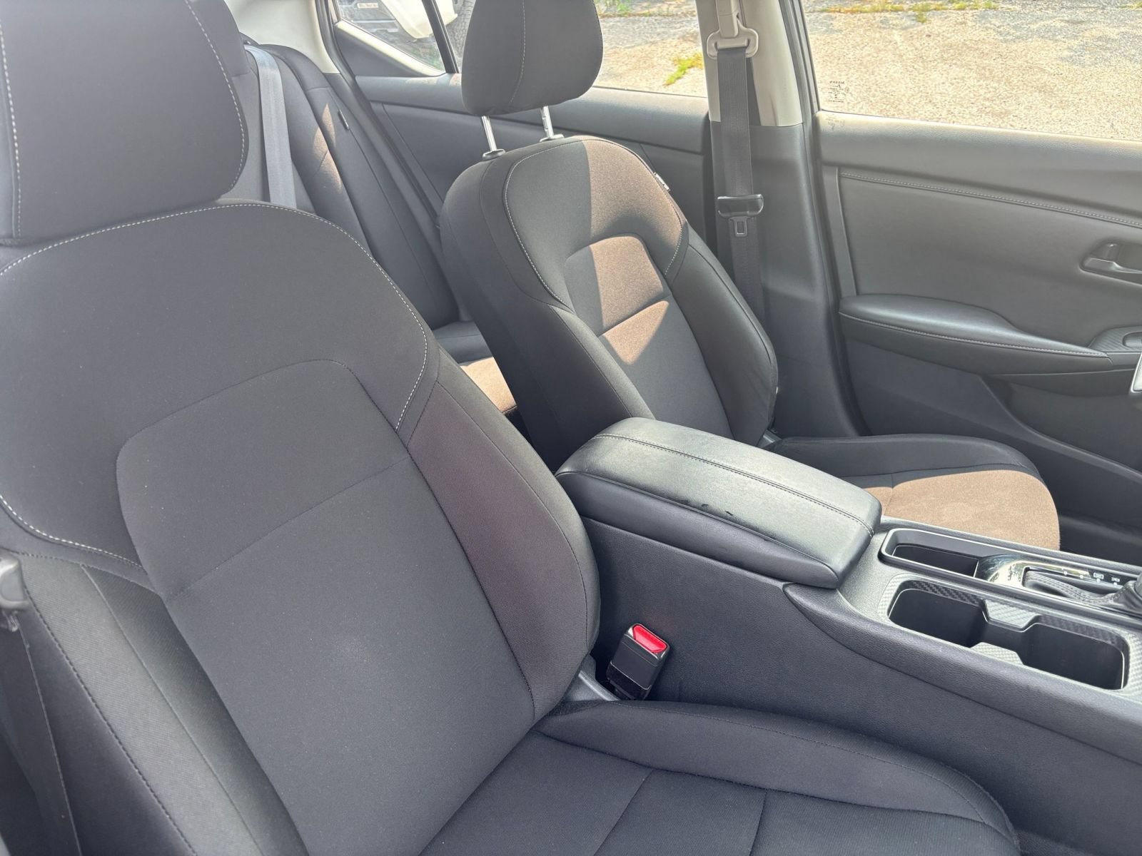 Used 2025 Nissan Sentra S FWD image 33