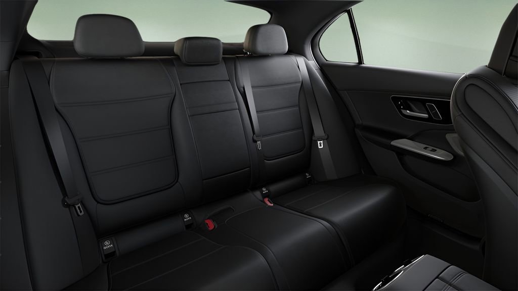 Used 2025 Mercedes-Benz C 300 Sedan image 19