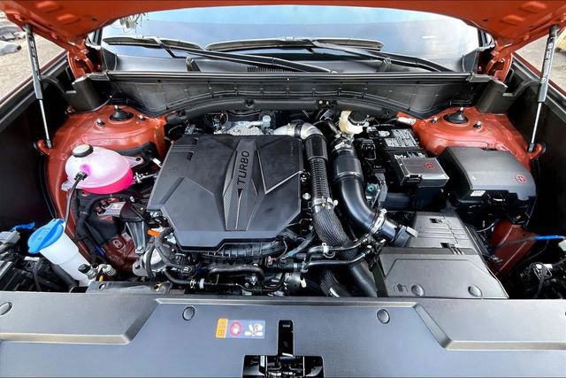 Used 2025 Hyundai Santa Fe Calligraphy image 9