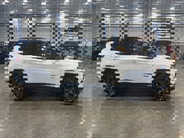 New 2025 Jeep Compass Limited w/ Sun & Sound Group image 7