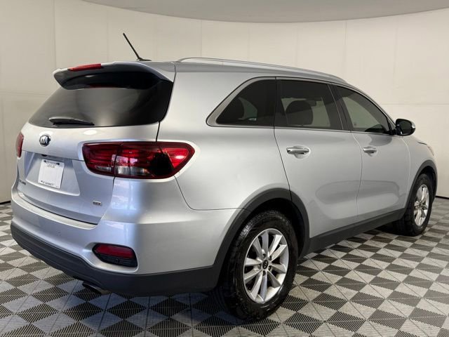 Used 2020 Kia Sorento LX w/ LX I4 Convenience Package image 5