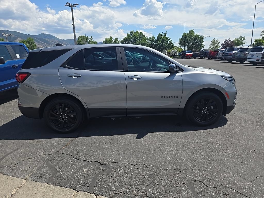 Used 2024 Chevrolet Equinox LS w/ Sport Edition AWD/4WD image 4